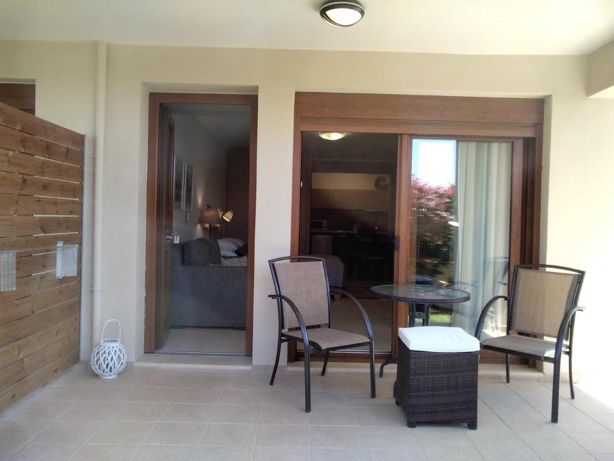 Villa Adelais ซูกาเลดส์ ภายนอก รูปภาพ